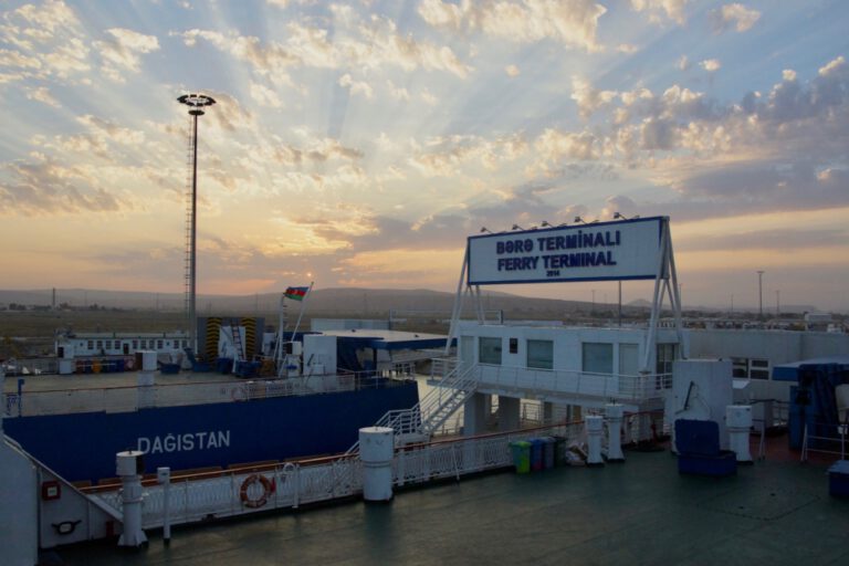 Professor Gul und das Kaspische Meer